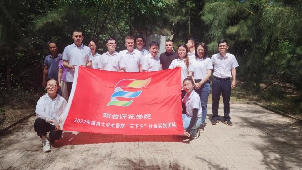 1657157227295467.jpg 新溪角登陆点合影.jpg